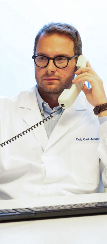 Carlo Marega al telefono